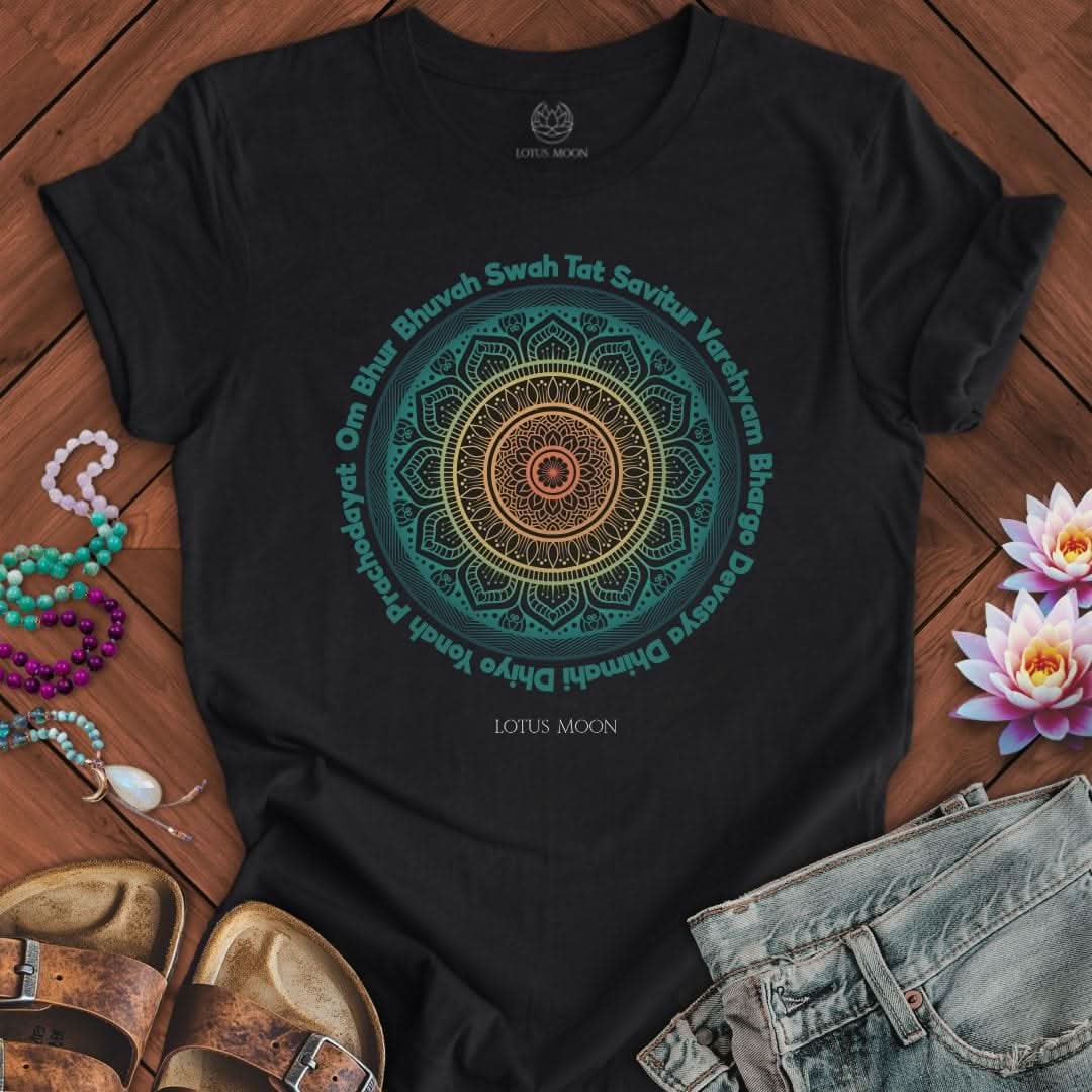 Gayatri Mantra Tee Solid Black Blend