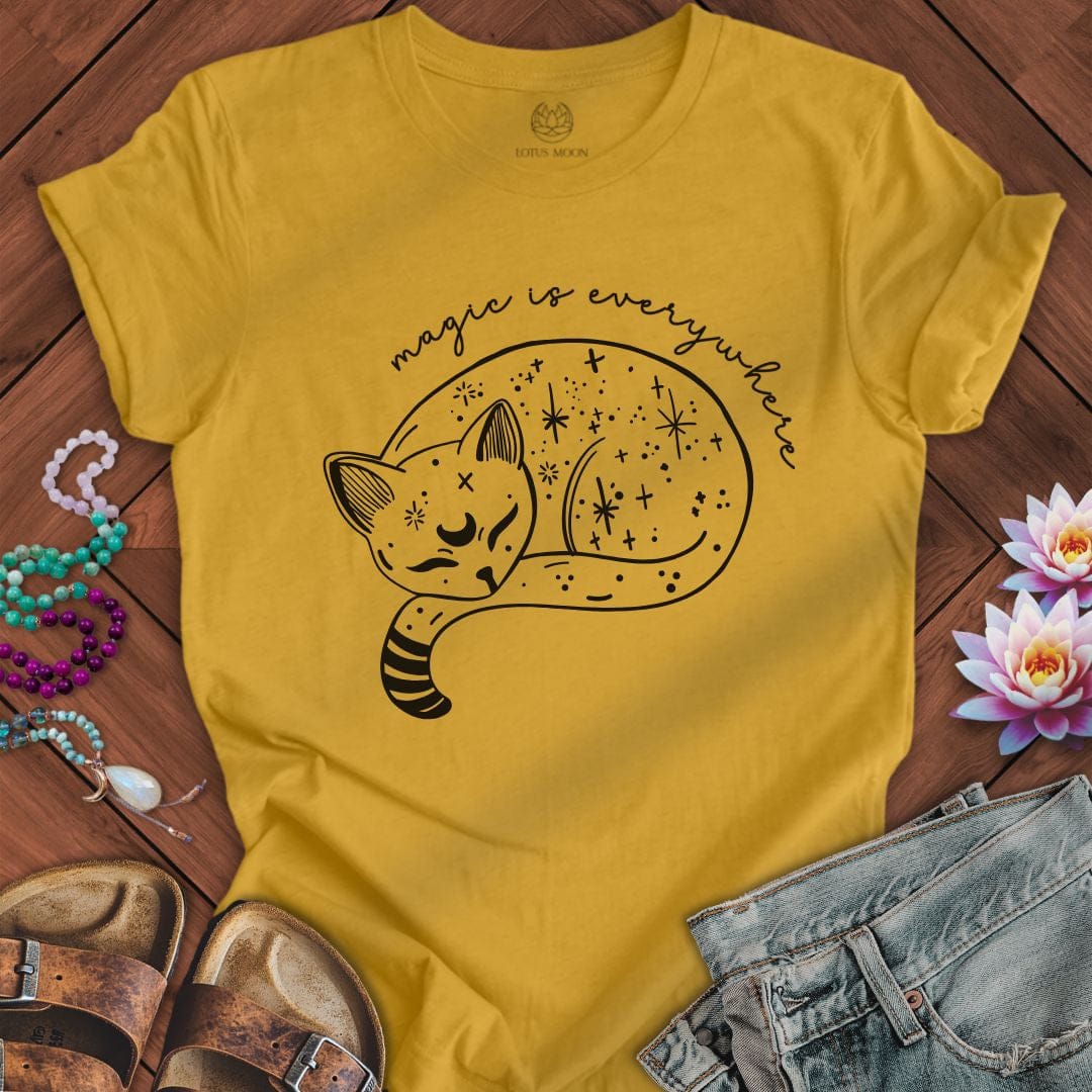 Magic Is Everywhere Tee Heather Mustard