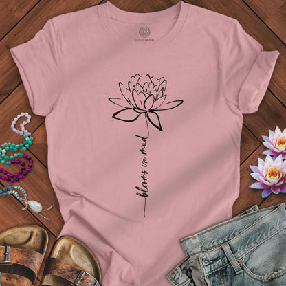 Script Stem Lotus Tee Orchid