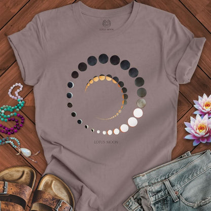 Spiral Moons Tee Pebble Brown